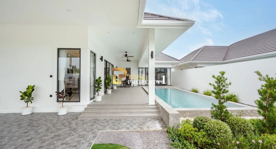 For sale 3 bedrooms villa in Hua Hin, Prachuap Khiri Khan