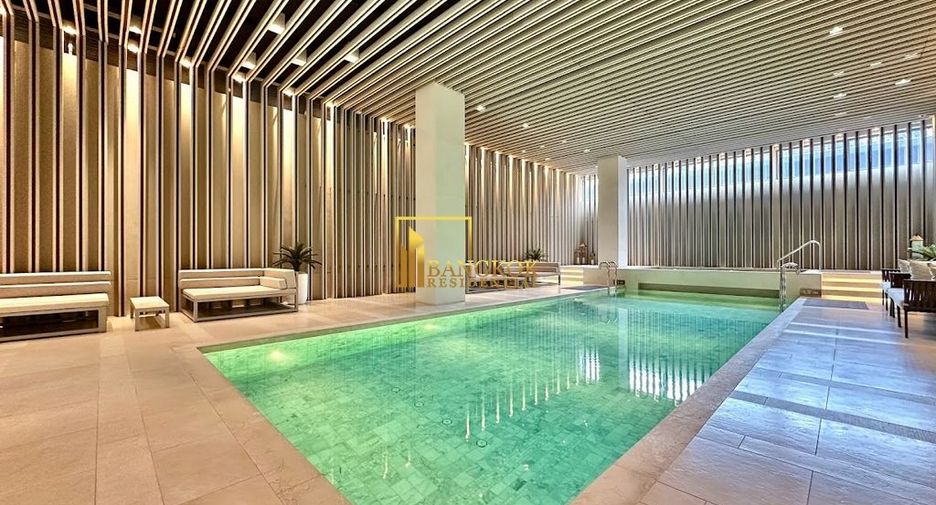 For rent そして for sale 2 ベッドルーム condo in Pathum Wan, Bangkok