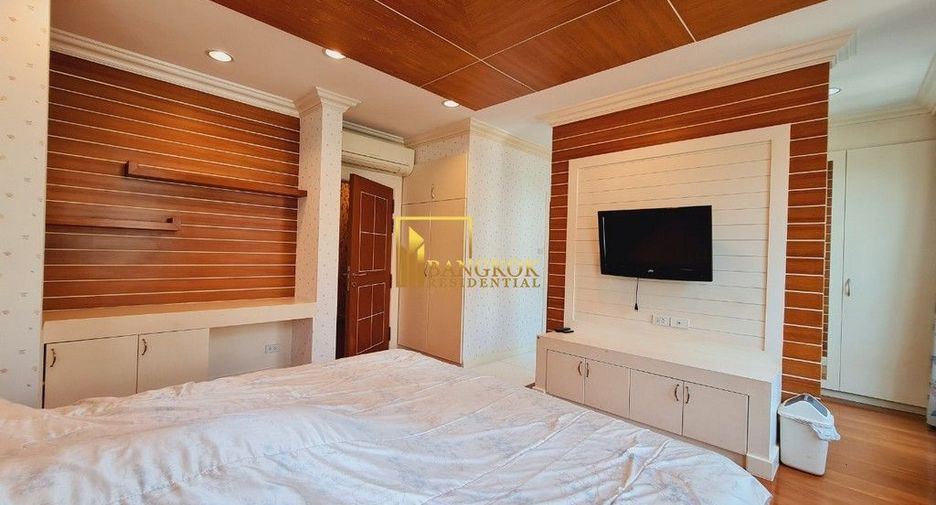 Reihenhaus zur Miete und zum Kauf mit 4 Zimmer in Watthana, Bangkok