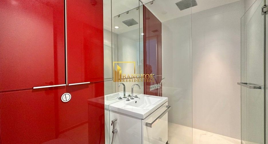 For rent and for sale 2 bedrooms condo in Pathum Wan, Bangkok