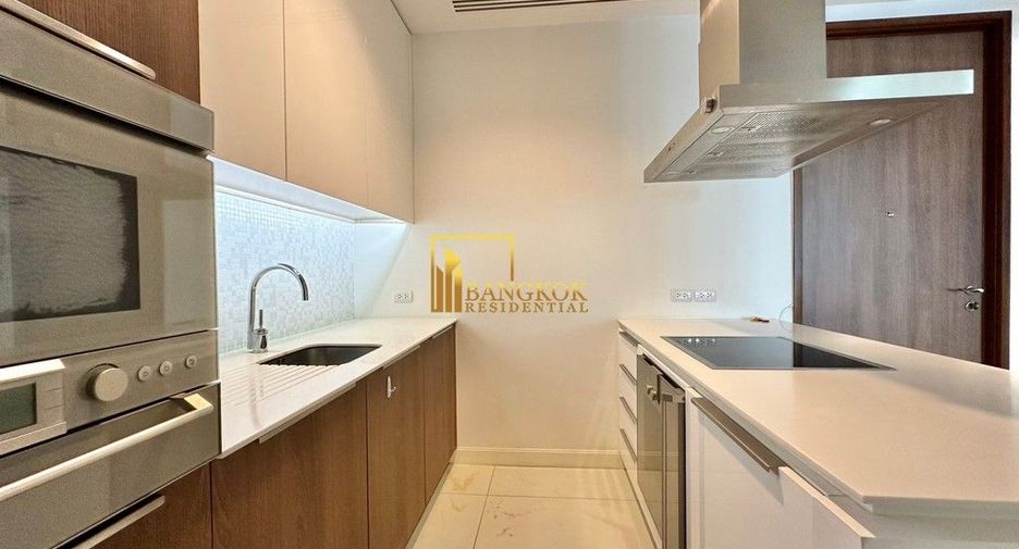 For rent and for sale 2 bedrooms condo in Pathum Wan, Bangkok