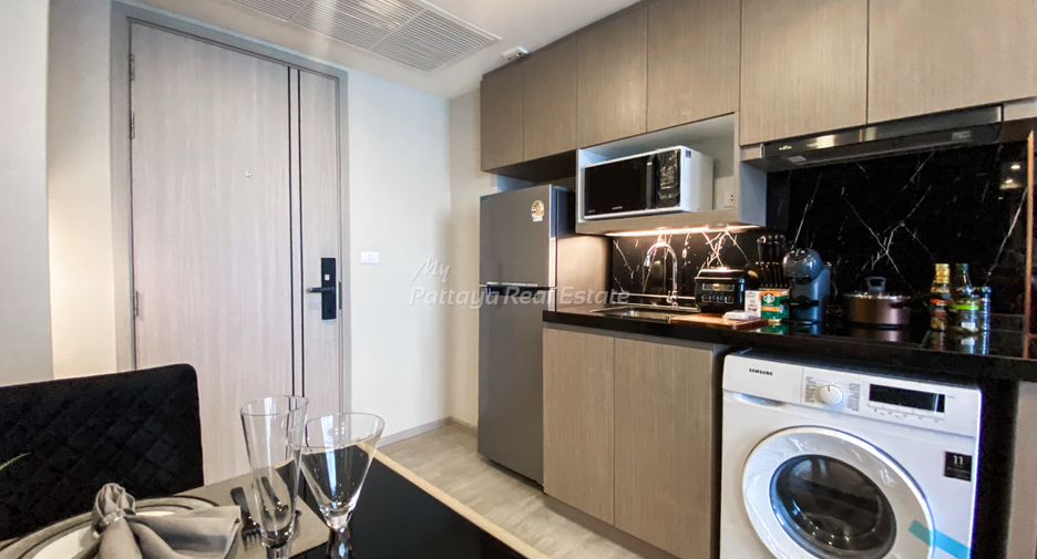 For sale 1 bed condo in Bang Lamung, Chonburi