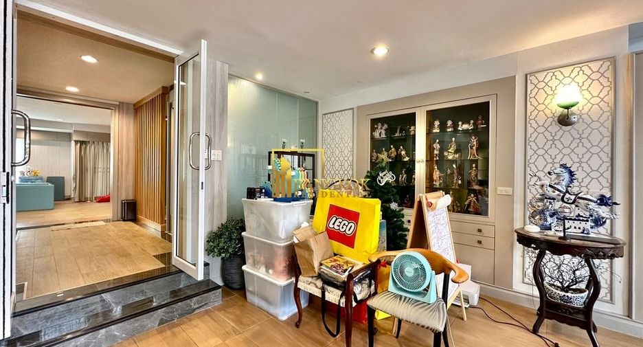 Reihenhaus zum Kauf mit 4 Zimmer in Yan Nawa, Bangkok