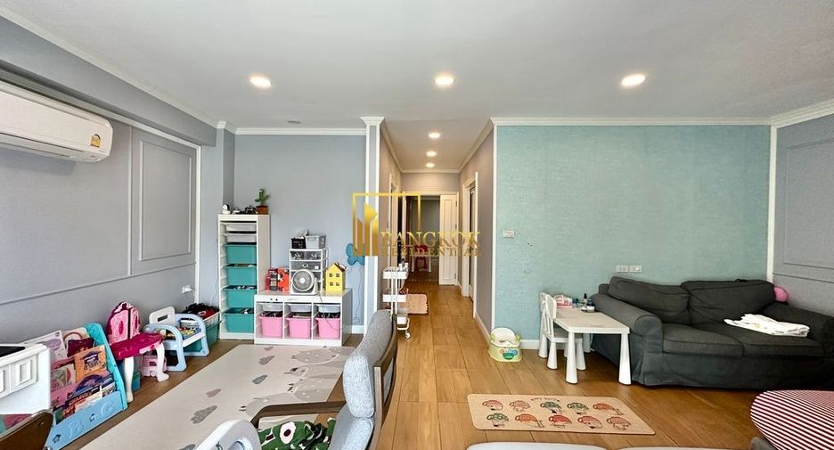 Reihenhaus zum Kauf mit 4 Zimmer in Yan Nawa, Bangkok