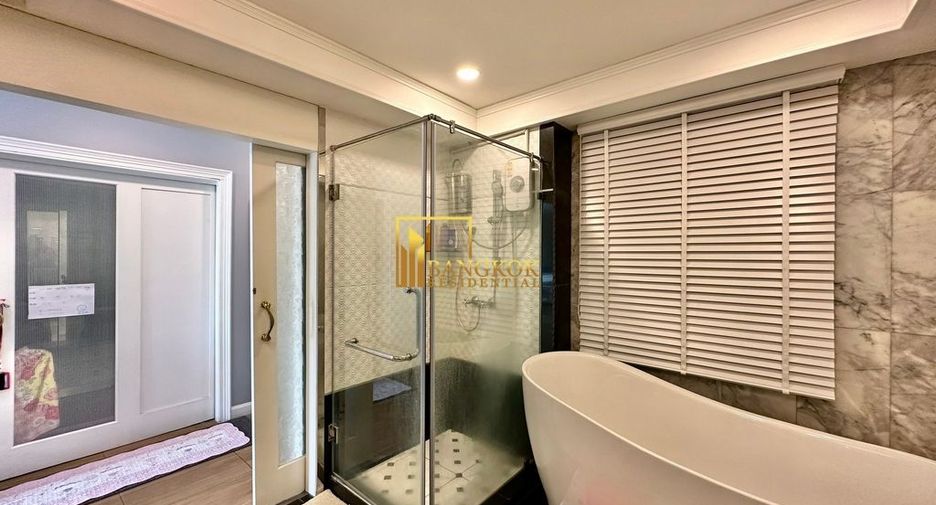 Reihenhaus zum Kauf mit 4 Zimmer in Yan Nawa, Bangkok