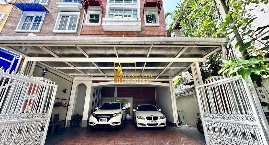 Reihenhaus zum Kauf mit 4 Zimmer in Yan Nawa, Bangkok