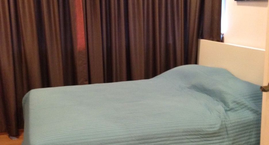 For rent and for sale 2 bedrooms condo in Huai Khwang, Bangkok