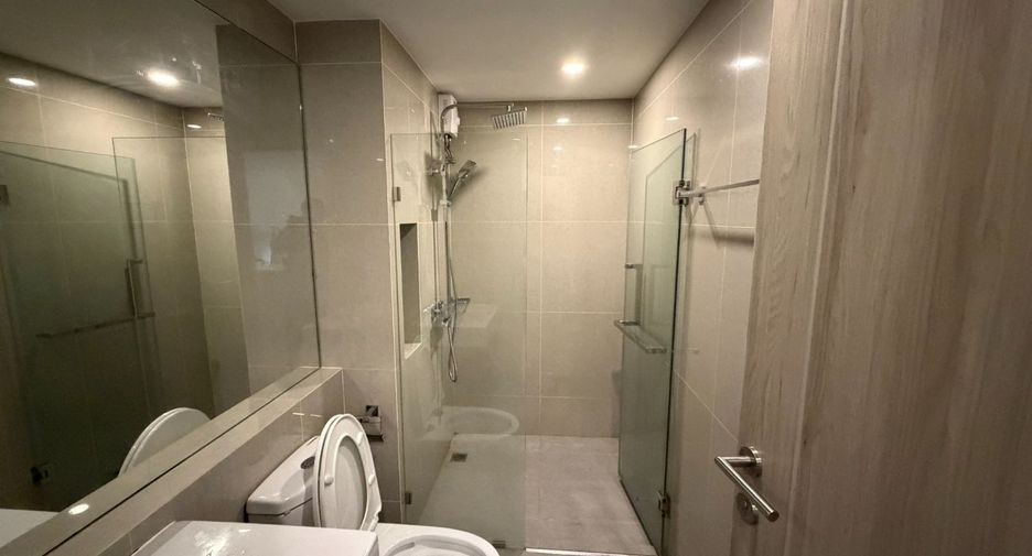 For rent 1 bed condo in Phra Khanong, Bangkok