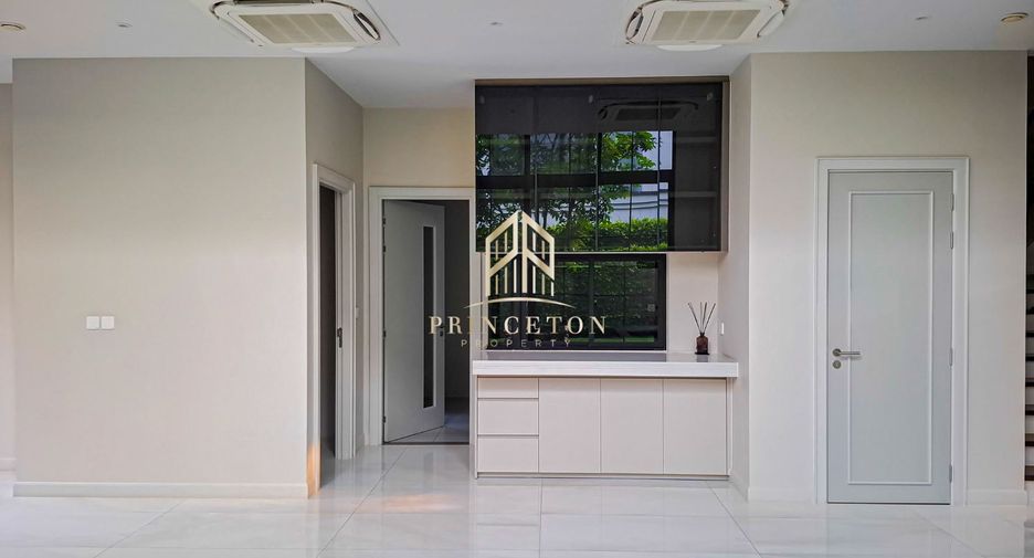 Casa en venta de 4 habitaciones en Saphan Sung, Bangkok