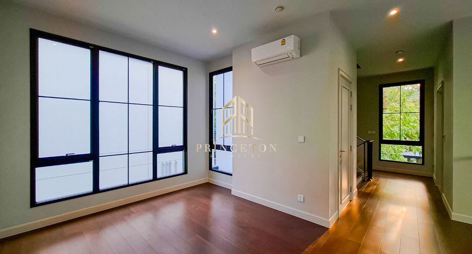 Casa en venta de 4 habitaciones en Saphan Sung, Bangkok