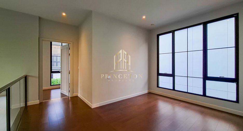 Casa en venta de 4 habitaciones en Saphan Sung, Bangkok