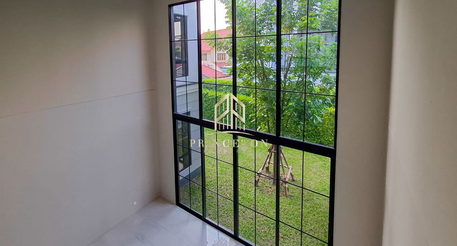 Casa en venta de 4 habitaciones en Saphan Sung, Bangkok