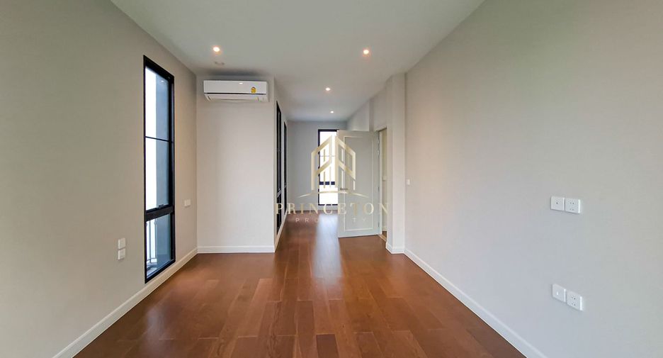 Casa en venta de 4 habitaciones en Saphan Sung, Bangkok