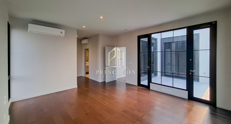 Casa en venta de 4 habitaciones en Saphan Sung, Bangkok