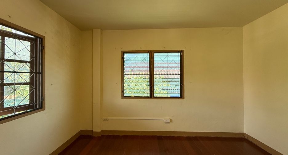 For rent 3 bedrooms house in San Sai, Chiang Mai
