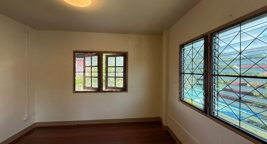For rent 3 bedrooms house in San Sai, Chiang Mai
