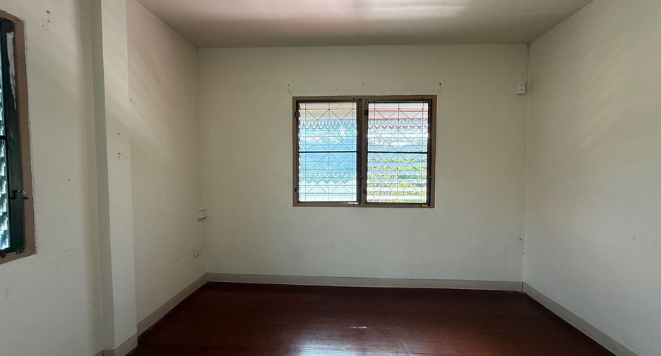 For rent 3 bedrooms house in San Sai, Chiang Mai