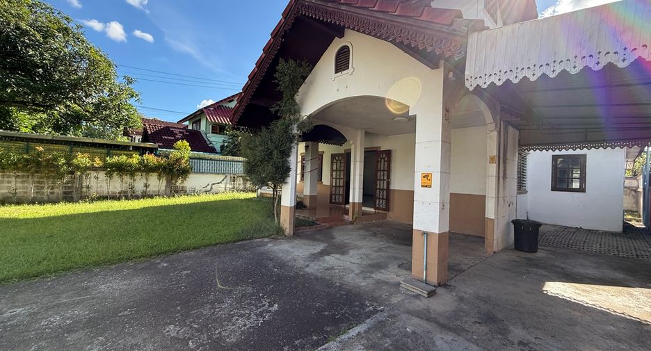 For rent 3 bedrooms house in San Sai, Chiang Mai