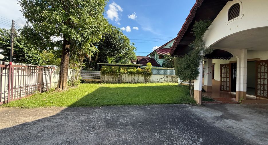 For rent 3 bedrooms house in San Sai, Chiang Mai