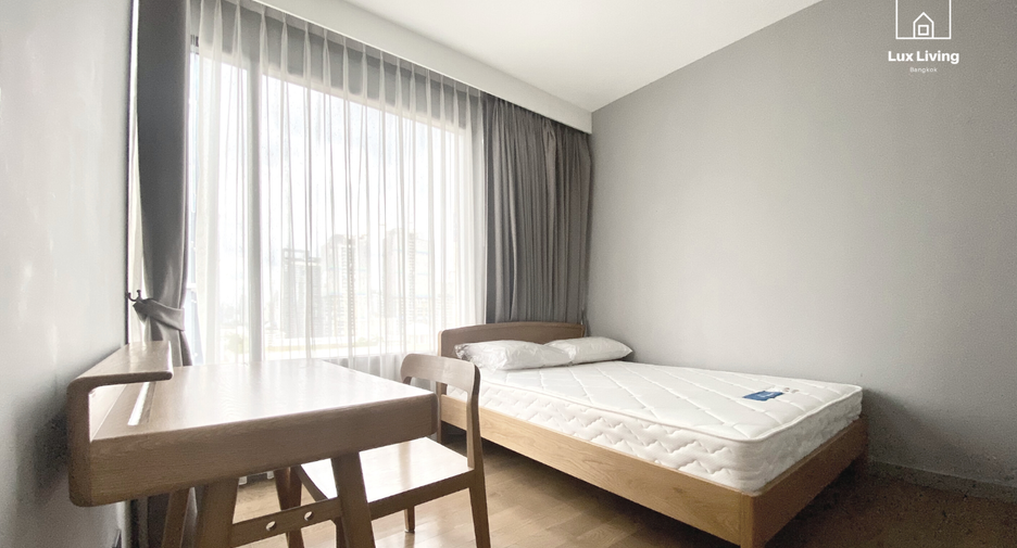 For rent and for sale 1 bed condo in Ratchathewi, Bangkok