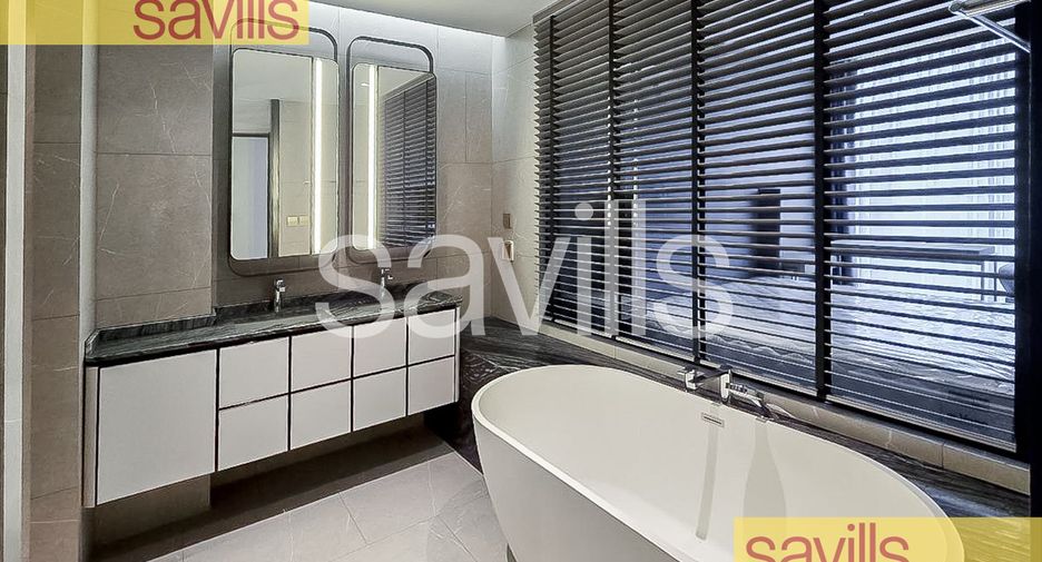 For sale 3 bedrooms condo in Watthana, Bangkok