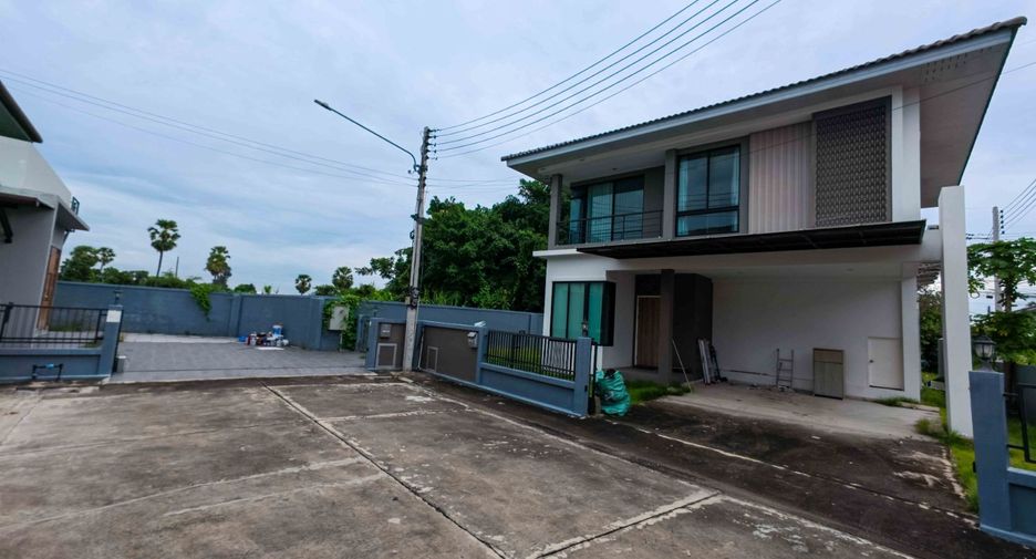 Casa en venta de 6 habitaciones en Sam Khok, Pathum Thani