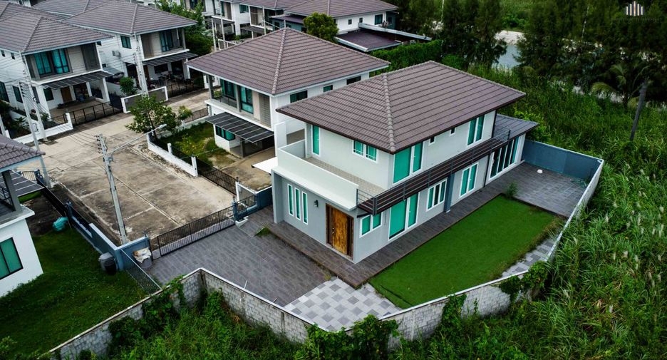 Casa en venta de 6 habitaciones en Sam Khok, Pathum Thani