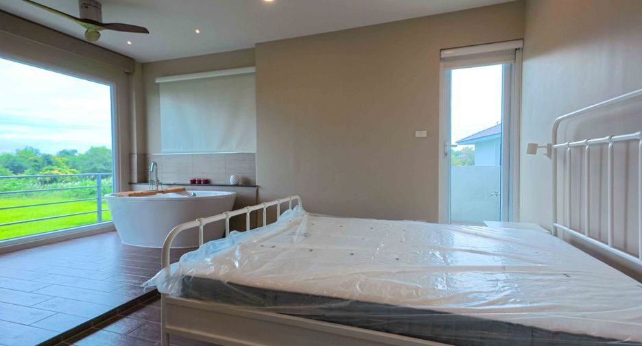 Casa en venta de 6 habitaciones en Sam Khok, Pathum Thani