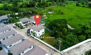 Haus zum Kauf mit 3 Zimmer in Sam Khok, Pathum Thani