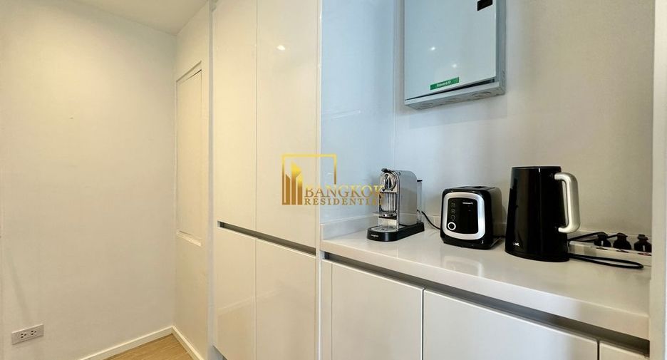 For sale 3 ベッドルーム condo in Sathon, Bangkok