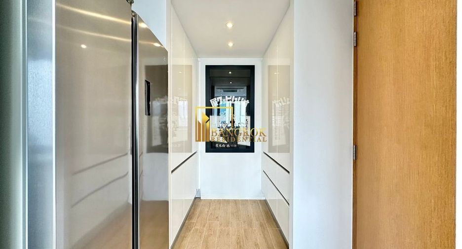 For sale 3 ベッドルーム condo in Sathon, Bangkok
