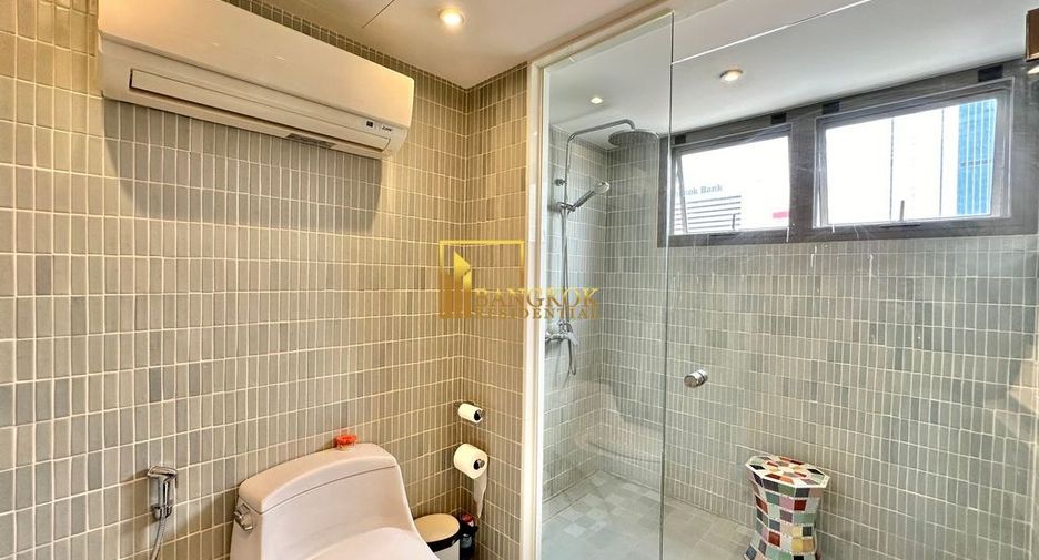 For sale 3 ベッドルーム condo in Sathon, Bangkok