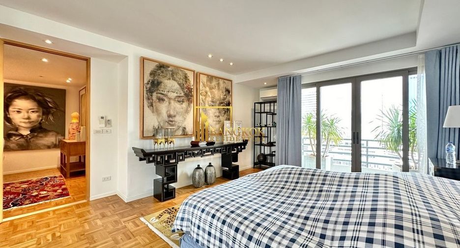 For sale 3 ベッドルーム condo in Sathon, Bangkok