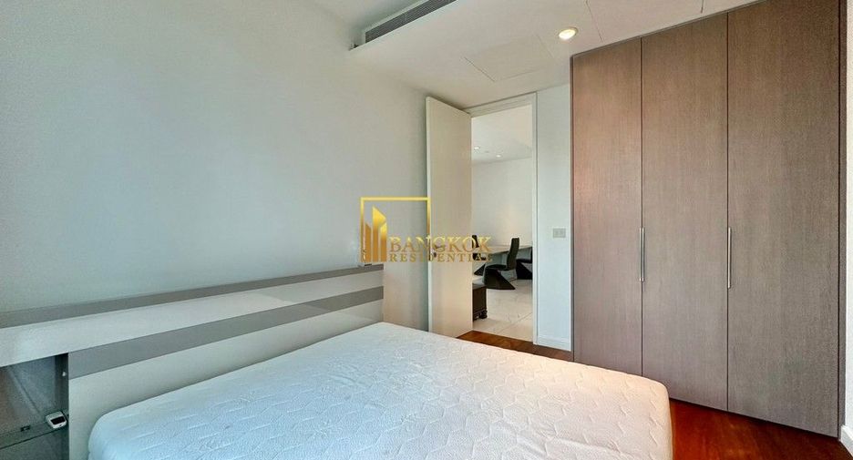 For rent and for sale 2 bedrooms condo in Pathum Wan, Bangkok