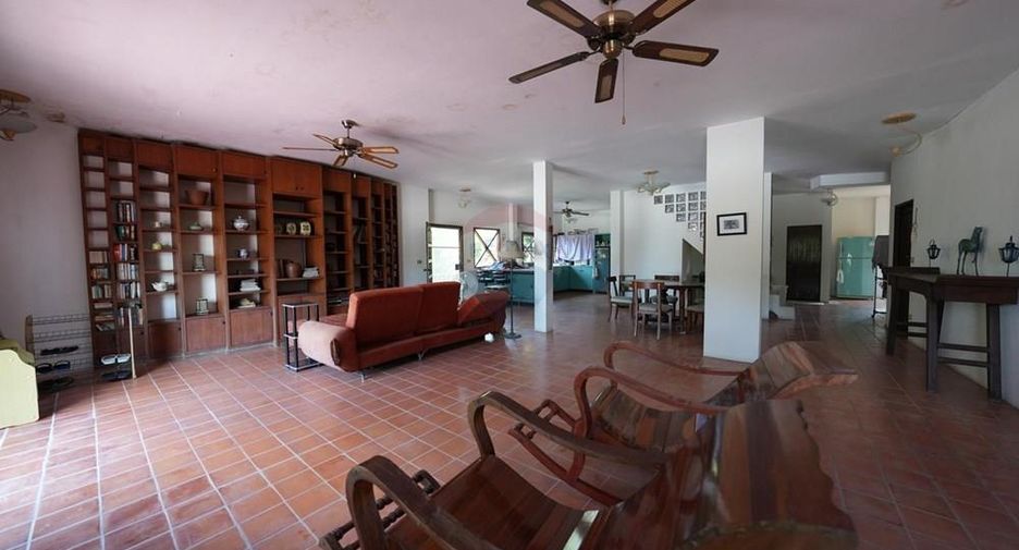 For sale 12 bedrooms retail Space in Ko Samui, Surat Thani