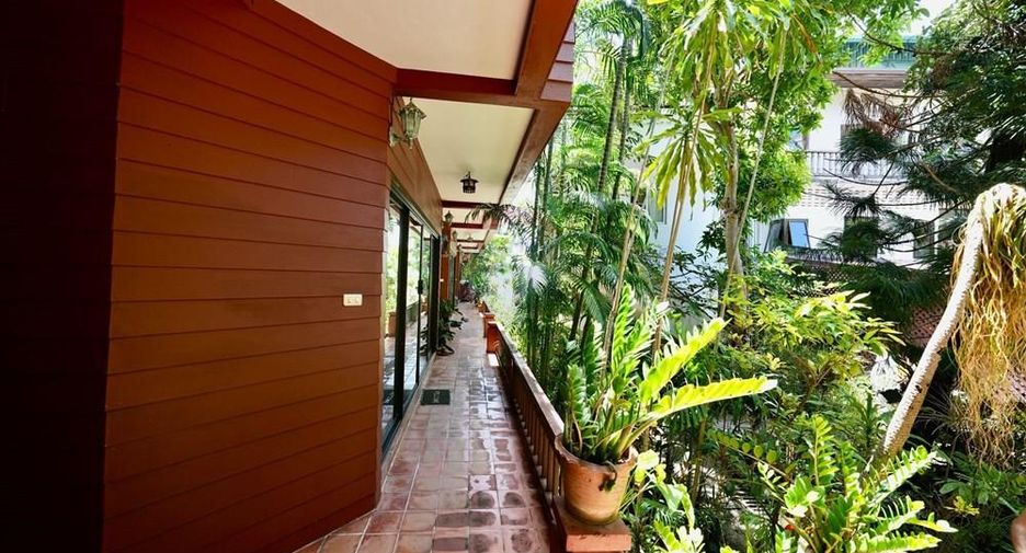 For sale 12 bedrooms retail Space in Ko Samui, Surat Thani