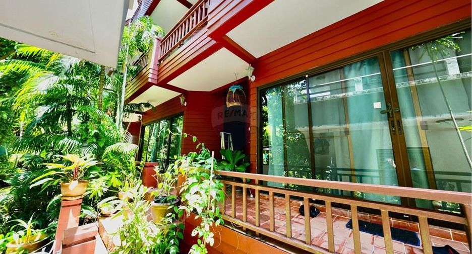 For sale 12 bedrooms retail Space in Ko Samui, Surat Thani