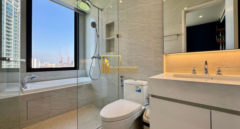 For rent and for sale 2 bedrooms condo in Pathum Wan, Bangkok