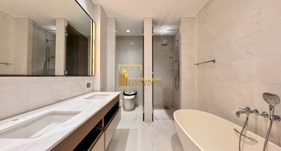 For rent and for sale 2 bedrooms condo in Pathum Wan, Bangkok
