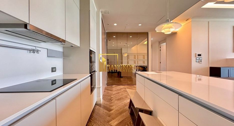 For rent and for sale 2 bedrooms condo in Pathum Wan, Bangkok
