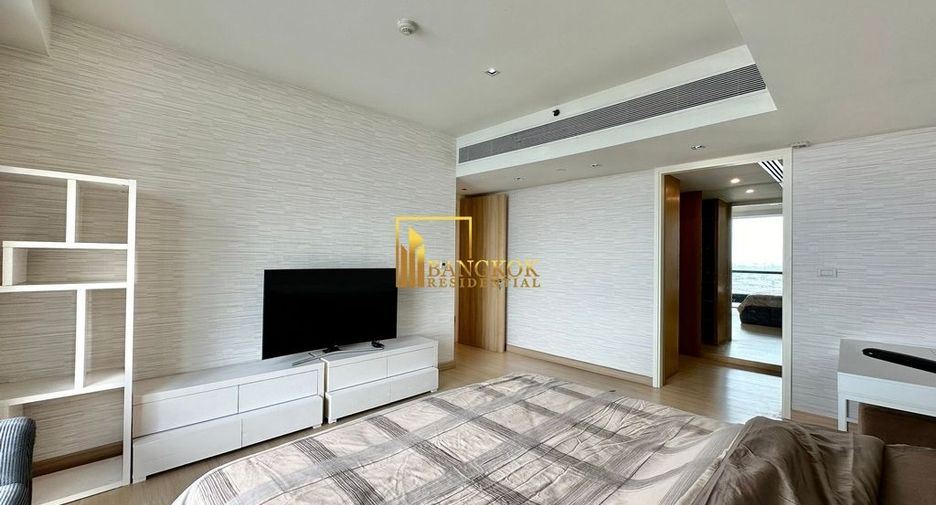 For rent and for sale 3 bedrooms condo in Yan Nawa, Bangkok