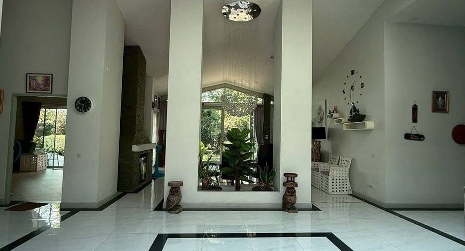For rent 6 bedrooms house in Hang Dong, Chiang Mai