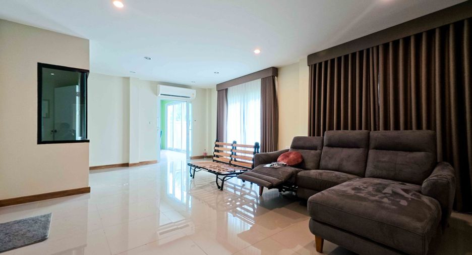 Haus zum Kauf mit 3 Zimmer in Sam Khok, Pathum Thani