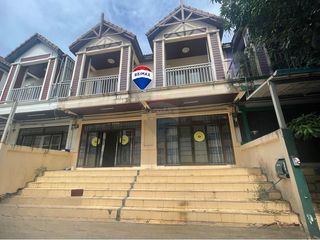 For sale 4 bedrooms townhouse in Ko Samui, Surat Thani