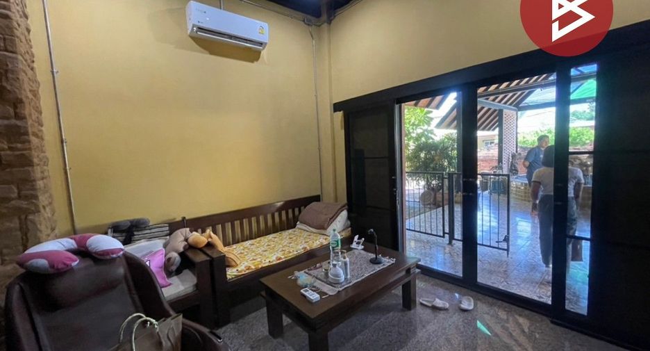 出售 5 卧室 联排别墅 在 Mueang Rayong, Rayong