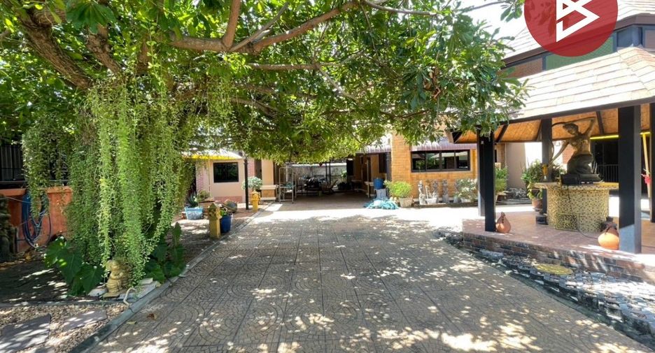 出售 5 卧室 联排别墅 在 Mueang Rayong, Rayong