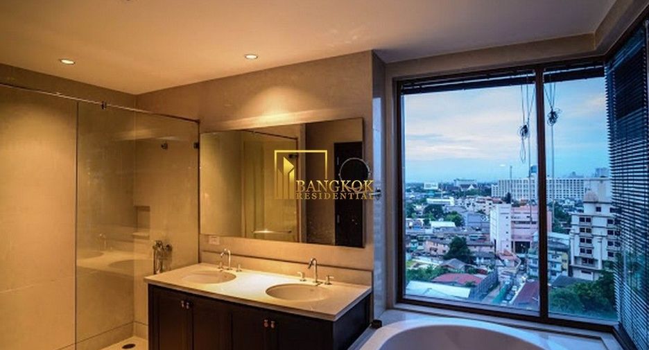 For rent and for sale 3 bedrooms condo in Khlong Toei, Bangkok