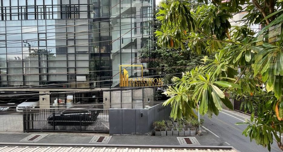 For rent そして for sale 3 ベッドルーム condo in Watthana, Bangkok