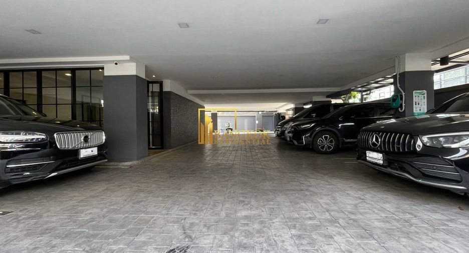 For rent そして for sale 3 ベッドルーム condo in Watthana, Bangkok
