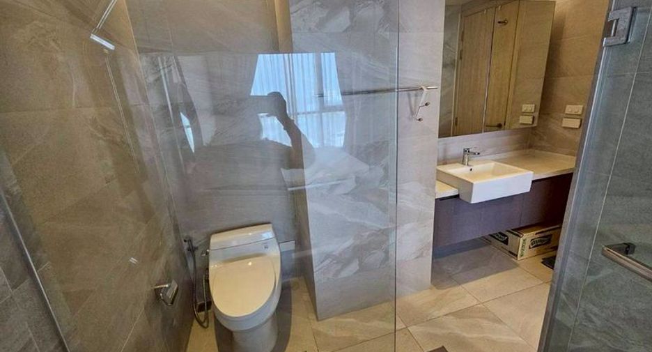 For sale 1 bed condo in Si Racha, Chonburi